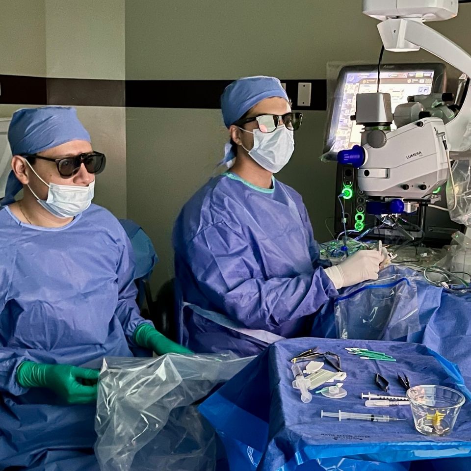 Especialista en Retina y Cirugía Oftalmológica Dr. Emiliano Rodriguez